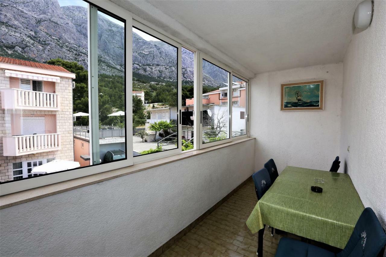 Apartmani Vinko Baška Voda Buitenkant foto